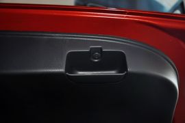 2013款铃木天语SX4酷锐1.6L自动灵动型