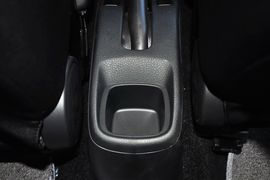 2013款铃木天语SX4酷锐1.6L自动灵动型