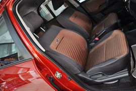 2013款铃木天语SX4酷锐1.6L自动灵动型