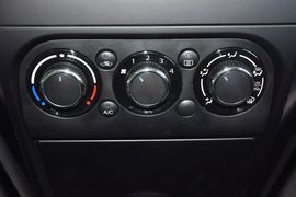 2013款铃木天语SX4酷锐1.6L自动灵动型