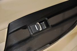2013款比亚迪速锐1.5TID手自一体豪华型
