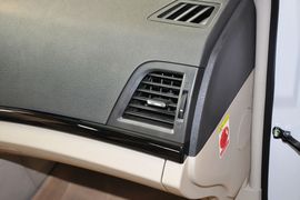 2013款比亚迪速锐1.5TID手自一体豪华型