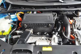 2014款比亚迪秦1.5T旗舰型