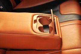 2014款比亚迪秦1.5T旗舰型