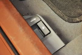 2014款比亚迪秦1.5T旗舰型