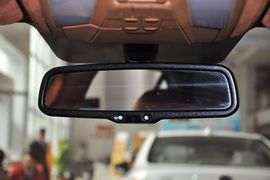 2014款比亚迪秦1.5T旗舰型