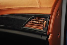 2014款比亚迪秦1.5T旗舰型