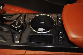 2014款比亚迪秦1.5T旗舰型