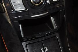 2014款比亚迪秦1.5T旗舰型