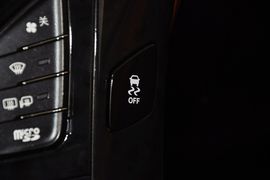 2014款比亚迪秦1.5T旗舰型