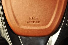 2014款比亚迪秦1.5T旗舰型