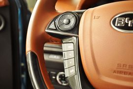 2014款比亚迪秦1.5T旗舰型