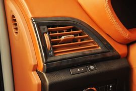 2014款比亚迪秦1.5T旗舰型