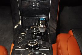 2014款比亚迪秦1.5T旗舰型