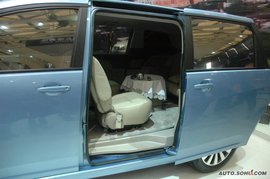 帝豪EV825