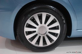 帝豪EV825