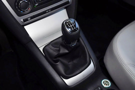 2014款斯柯达明锐1.6L手动逸俊版