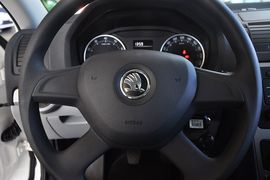 2014款斯柯达明锐1.6L手动逸俊版