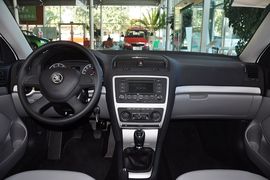 2014款斯柯达明锐1.6L手动逸俊版