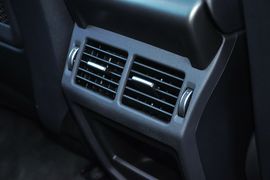 2013款路虎极光2.0T