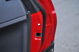 2013款路虎极光2.0T