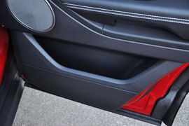 2013款路虎极光2.0T