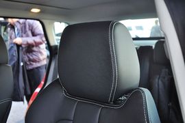 2013款路虎极光2.0T