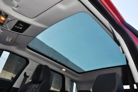 2013款路虎极光2.0T