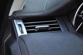 2013款路虎极光2.0T
