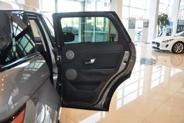 2013款路虎揽胜极光2.0T