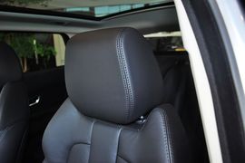 2013款路虎揽胜极光2.0T
