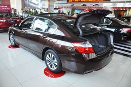 2014款本田雅阁2.0EX豪华版