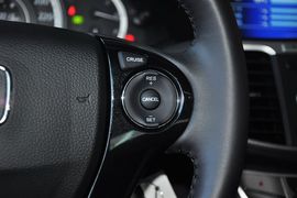 2014款本田雅阁2.0EX豪华版
