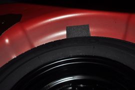 2010款现代瑞纳三厢1.4GL手动标准型