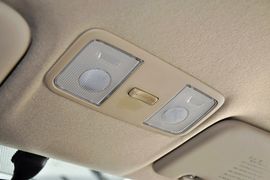 2010款现代瑞纳三厢1.4GL手动标准型