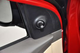 2010款现代瑞纳三厢1.4GL手动标准型