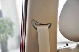 2010款现代瑞纳三厢1.4GL手动标准型