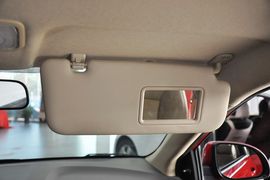 2010款现代瑞纳三厢1.4GL手动标准型