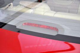 2010款现代瑞纳三厢1.4GL手动标准型