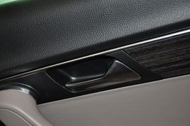 2013款大众迈腾2.0TSI