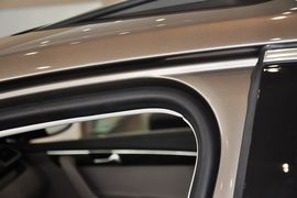 2013款大众迈腾2.0TSI