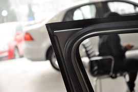 2013款大众迈腾2.0TSI