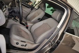 2013款大众迈腾2.0TSI