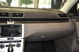 2013款大众迈腾2.0TSI
