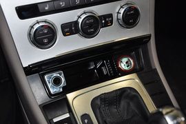 2013款大众迈腾2.0TSI