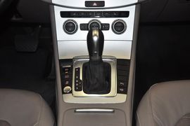 2013款大众迈腾2.0TSI