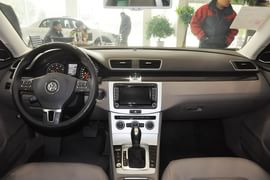 2013款大众迈腾2.0TSI