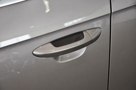 2013款大众迈腾2.0TSI