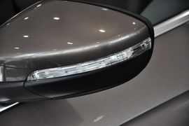 2013款大众迈腾2.0TSI