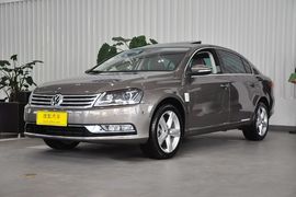 2013款大众迈腾2.0TSI